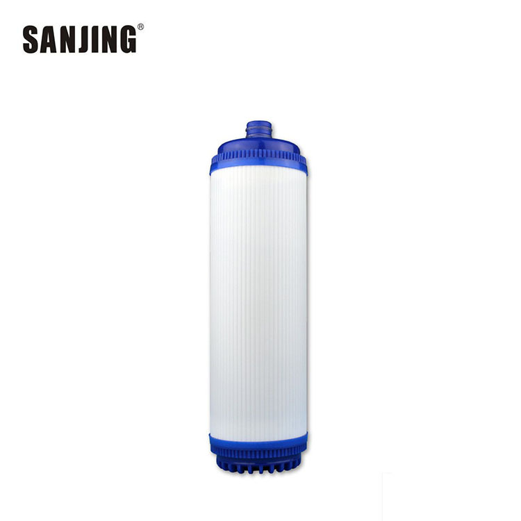 Venta al por mayor compra 10 pulgadas socket granular filtro de carbono punta UDF eficaz cloro y eliminación de olor purificador de agua elemento de filtro