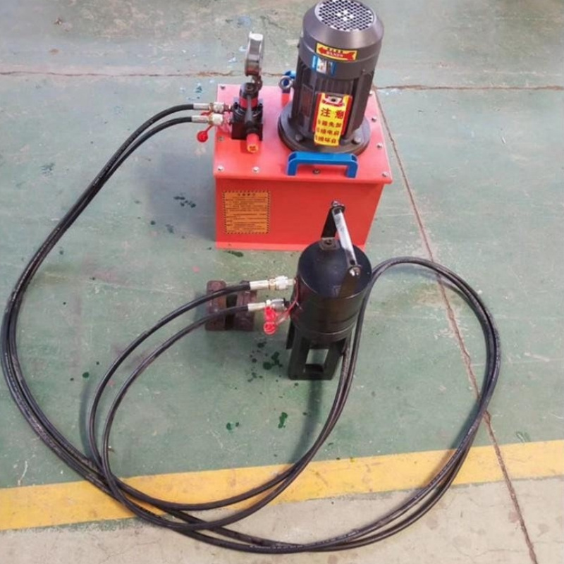 Máquina de extrusión en frío de refuerzo de dos cilindros con alta velocidad de formación estándar de cabeza de muelle