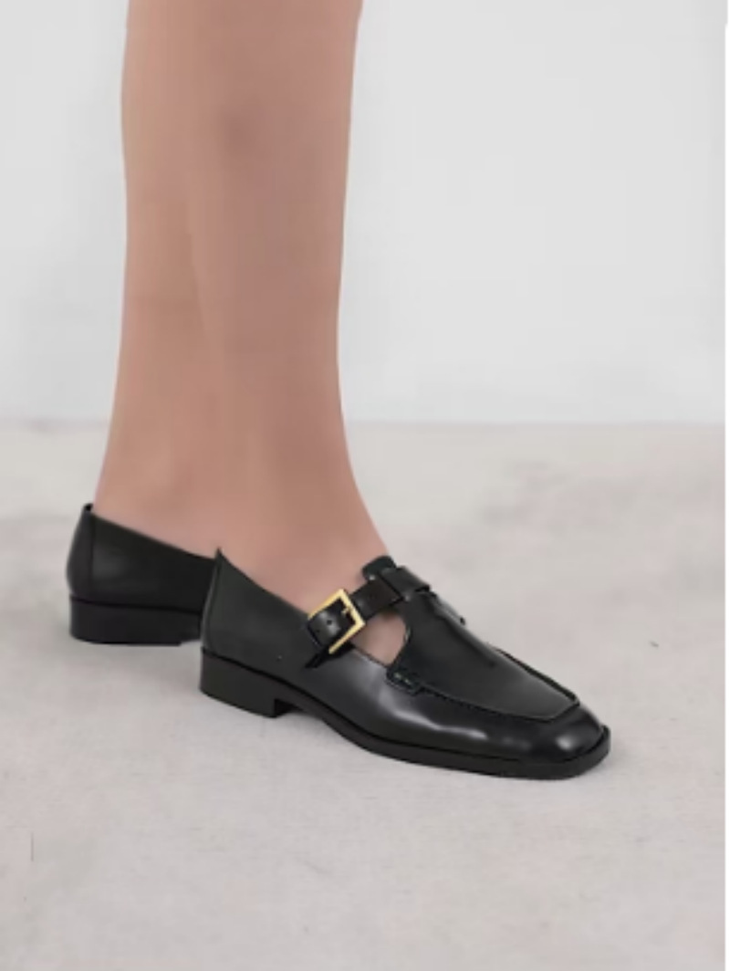 Massimo Dutti Women's Leather Black Square Toe Flat Vintage