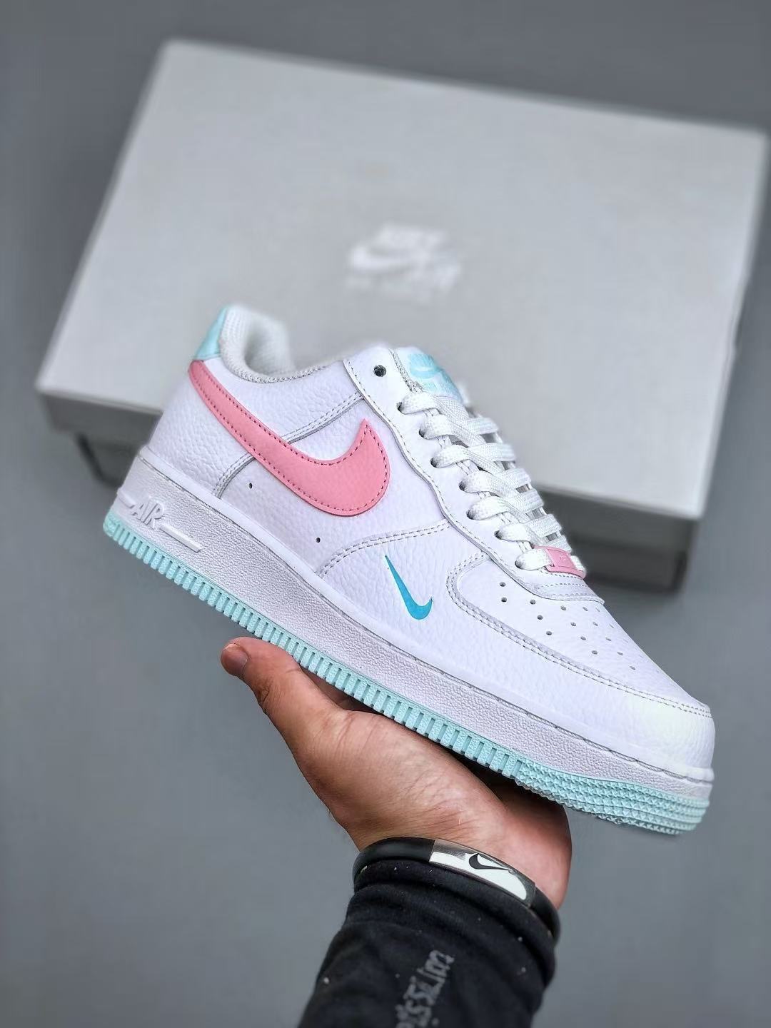 Zapatos de comercio exterior transfronterizo Putian AF1 Fuerza Aérea No. 1 blanco puro negro puro zapatos de patina baja para hombres y mujeres zapatos deportivos casuales