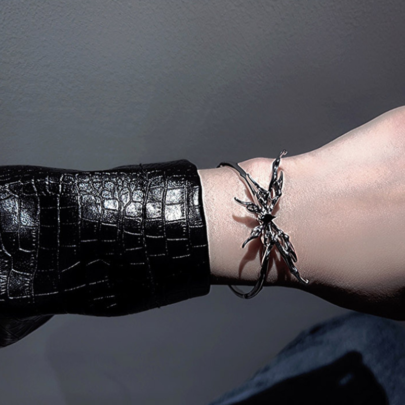 Butterfly bracelet for women ins niche design sweet cool bracelet 2022 new Japanese and Korean style