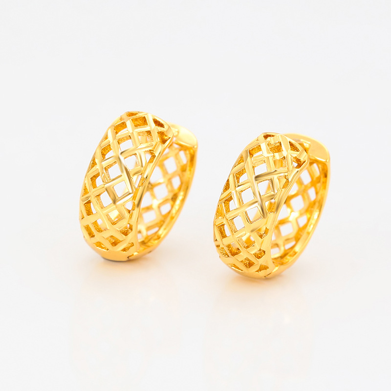 Xuping nueva moda imitación de oro ligero de lujo hueco auriculares de aleación de cobre chapado 24k color transfronterizo geométrico círculo auriculares