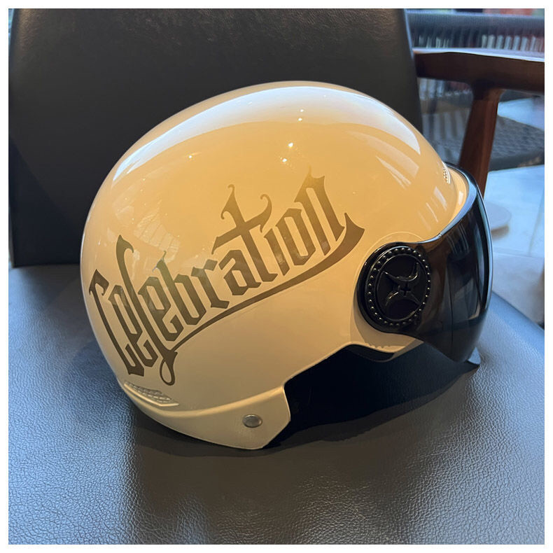 Newly certified safety helmet for electric motorcycles and scooters, suitable for men and women in all seasons, summer safety helmet, national standard, sun protection half helmet