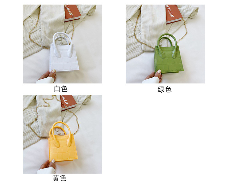 2025 Cross-border new popular smiling face bag, small square bag, fashionable and versatile chain hand bag, shoulder and crossbody jelly women's bag Application Scenario
