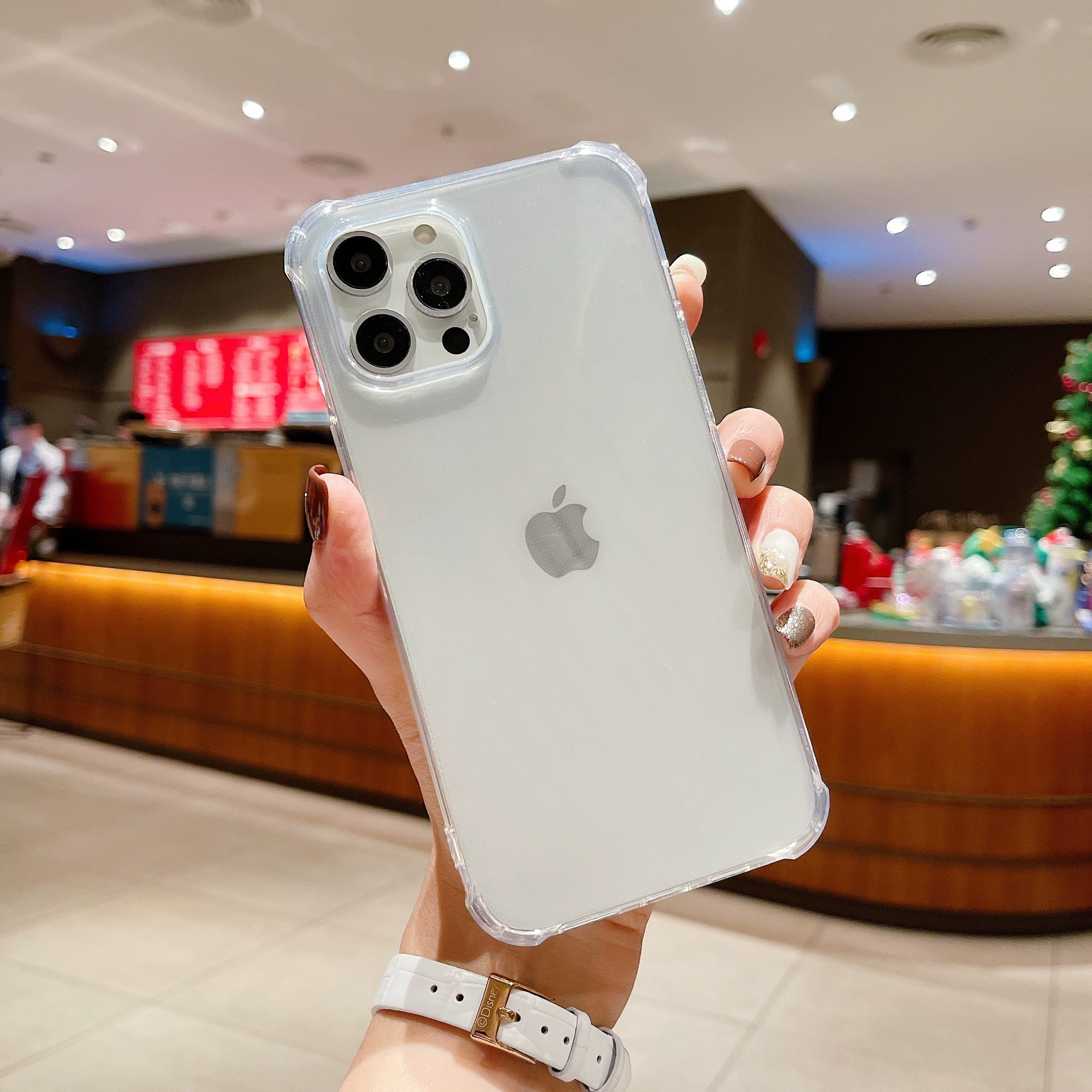 Чехол для телефона (Apple) iPhone 15/16/13 серии — высокопрозрачный TPU, точные отверстия, защита от падения