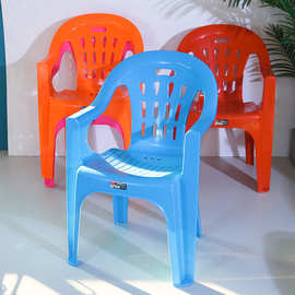 加厚塑料靠背扶手椅成人餐椅饭店大排档沙滩靠背防滑熟胶家用凳子