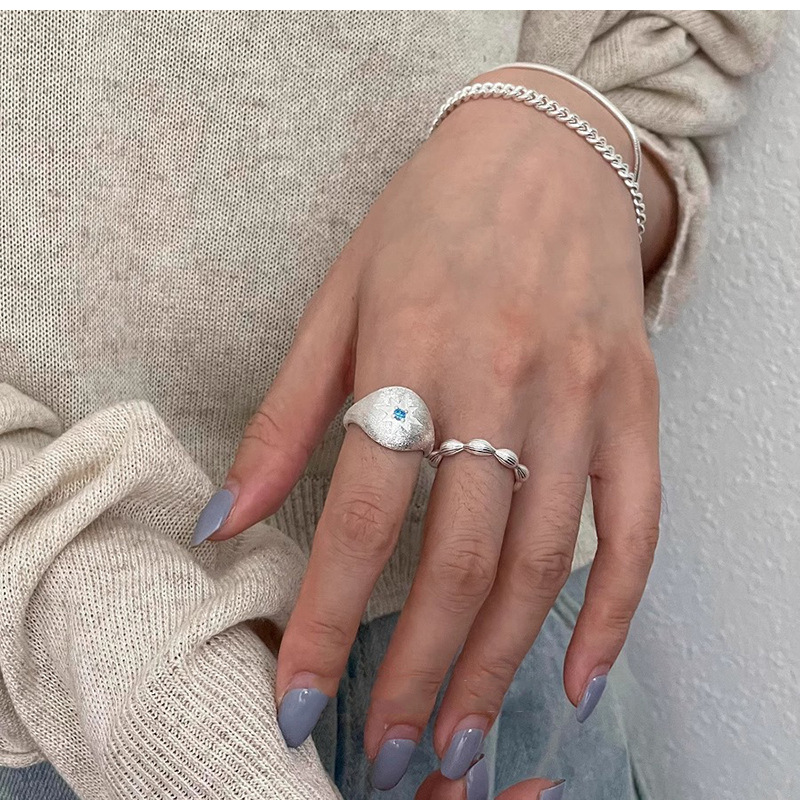 Designer Ring For Women Gold Eight Pointed Star Handcrafted Luxury_voghion.com