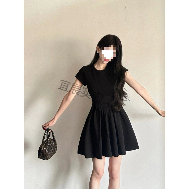 Летняя французская короткая юбка с утягивающим дизайном на талии, миниатюрное черное платье принцессы с круглым вырезом и короткими рукавами для женщин