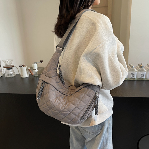 Women's Large Capacity Cotton Puffer Coat Bag 2024 Autumn/Winter New Fashion Railway Canvas Lightweight Commuter Crossbody Bag for Women