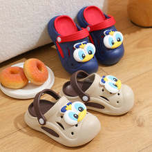 新款卡通唐老鸭儿童洞洞鞋四季室内男女包头凉拖鞋防滑外穿拖鞋
