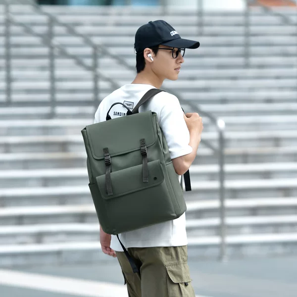 New men's business backpack, water-resistant leather, simple solid color backpack, college student laptop backpack
