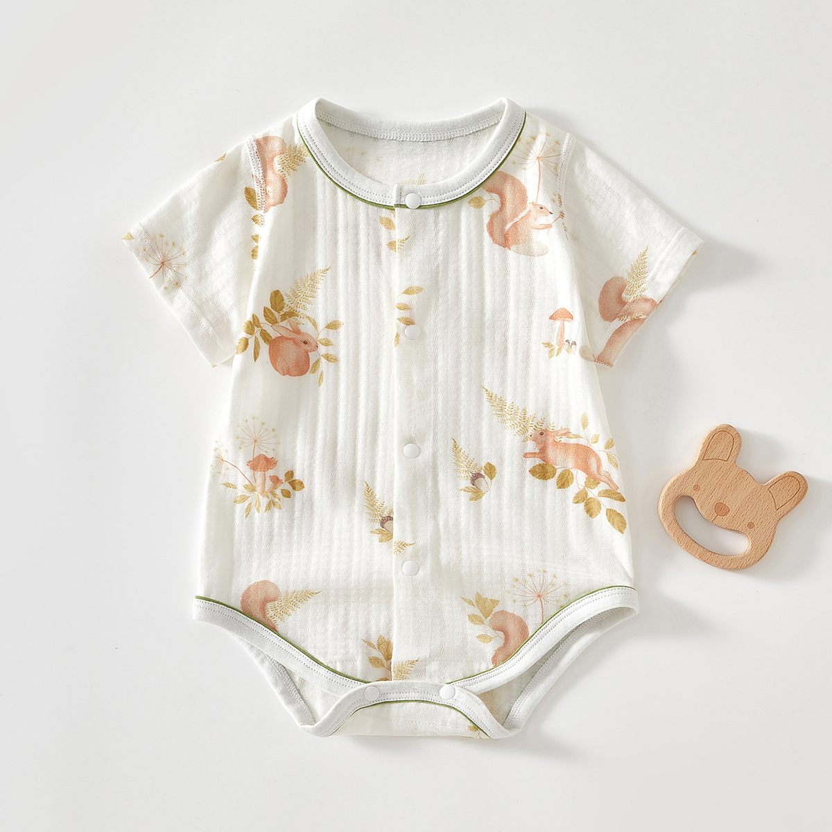 Ropa de pedo para bebé, ropa antibacteriana de manga corta para recién nacidos, mampara triangular para bebés transpirable para hombres y mujeres, una pieza delgada