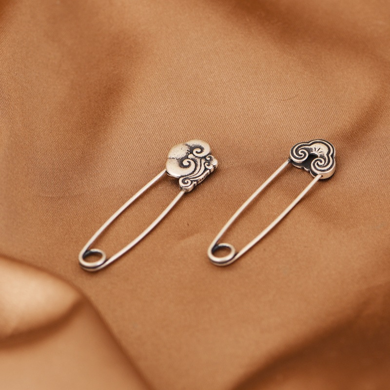 Golden Deer King S925 silver brooch vintage clothing accessories Xiangyun Ruyi pin collar pin silver jewelry gift jewelry