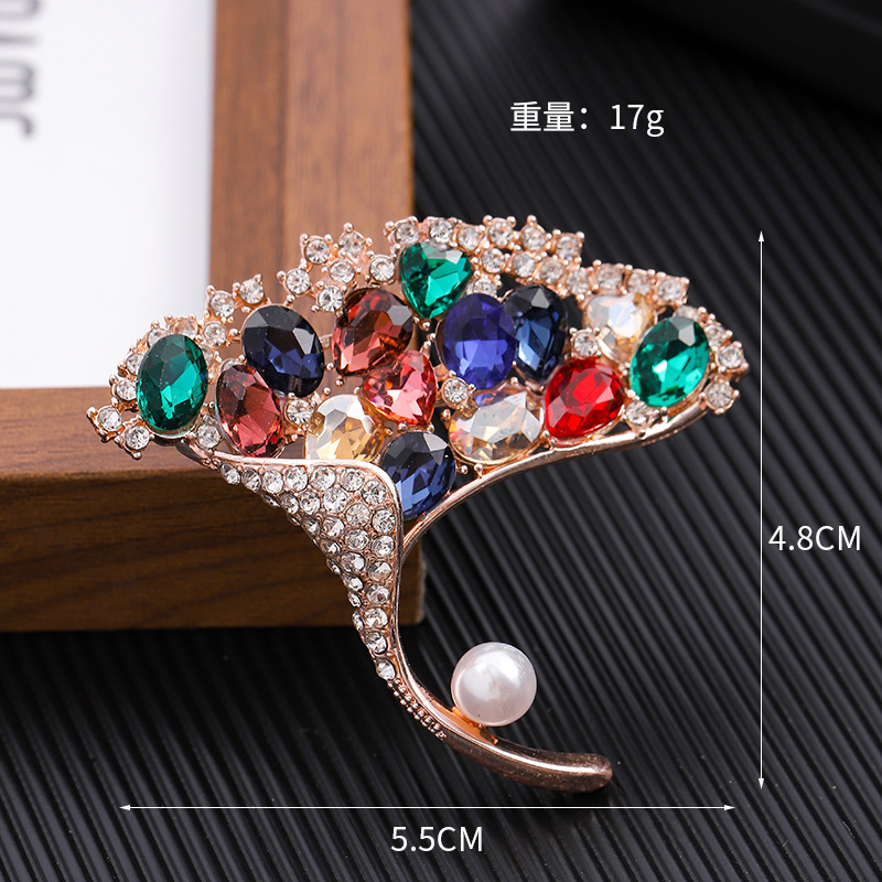25734 สีสันสดใส