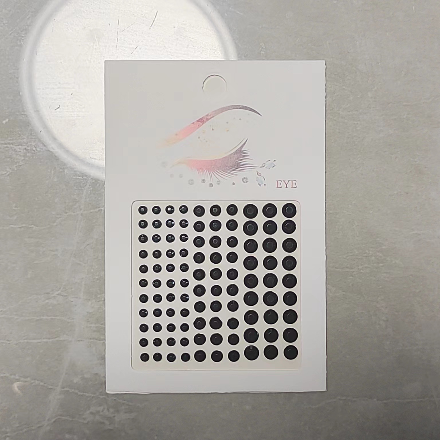 작은 흰색 카드 #5 블랙 드릴