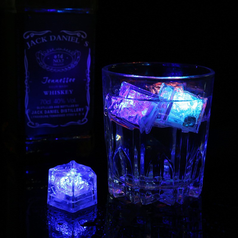 Cubos de Hielo Luminosos LED con Inducción de Agua de Plástico para Fiestas y Bares