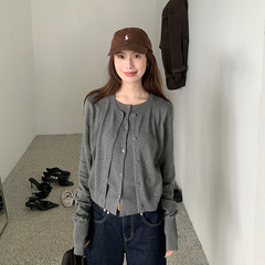 Nantao 2025 新しい秋のニッチステッチ偽ツーピースセーター女性のための小さなデザイン気質カーディガン