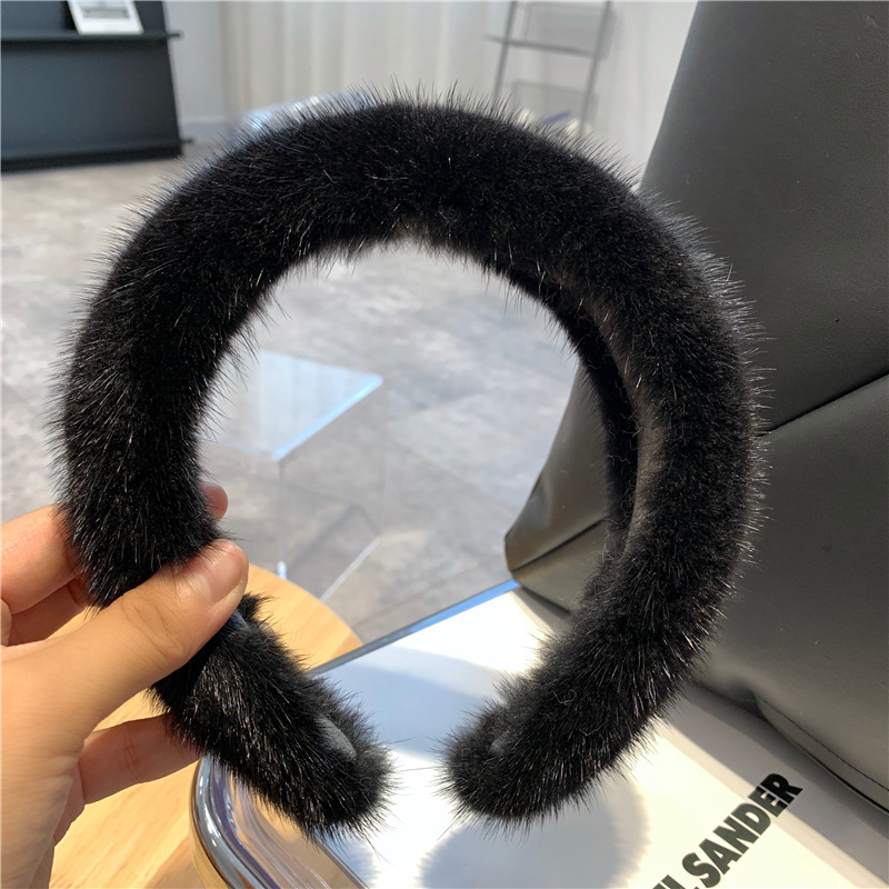 120g Weight Hair Band Hair Accessories Type 1 Piece Quantity Holiday Occasion Plush Material Solid Color Pattern Women's Gender Elegant Style Women's Elegant Solid Color Plush Hair Band 3