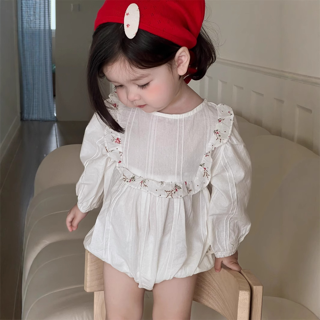 Bebé de otoño encaje camiseta 2025, nuevo producto de otoño, ropa infantil coreana, ropa de niña, ropa de otoño bebé