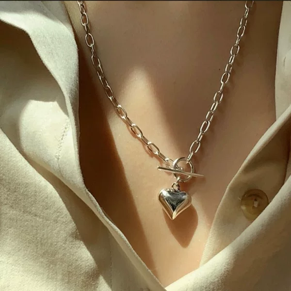 Korean-Style Sweet and Cool Personality 3D Heart Ot Buckle Necklace for Women, Retro Fashion, Artistic Temperament, Hip-Hop Heart-Shaped Clavicle Chain