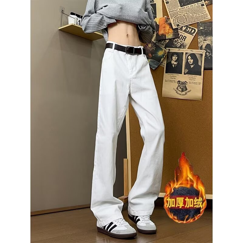 White Fleece-Lined Curved Jeans for Men, Autumn and Winter Style, American High Street Pants, Slim Fit, Narrow Straight-Leg, Slightly Flared Pants White Fleece-Lined Curved Jeans for Men, Autumn and Winter Style, American High Street Pants, Slim Fit, Narrow Straight-Leg, Slightly Flared Pants