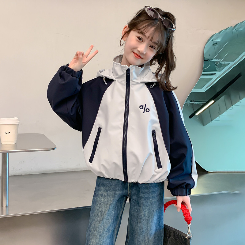 女童冲锋衣外套秋装2025新款洋气连帽上衣儿童女孩春秋季大童夹克|undefined