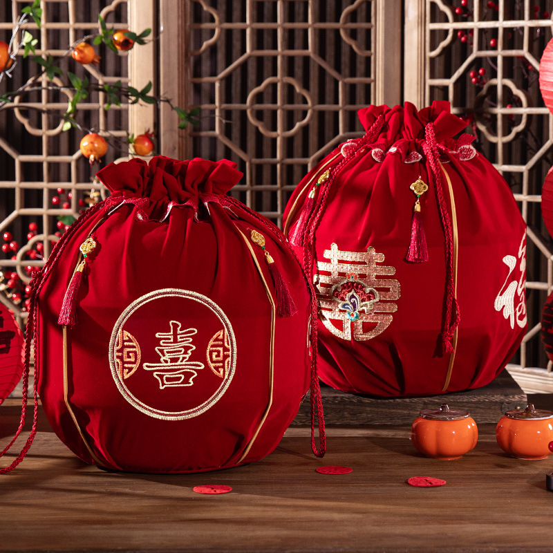 Wedding Bag Embroidered Drawstring Lucky Bag for the Bride's Dowry Treasure Bowl Pull-Out Wrapped Red Cloth Wedding Supplies Collection