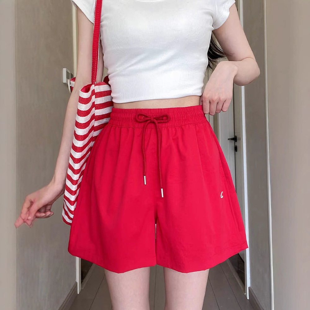 Short entallado rojo