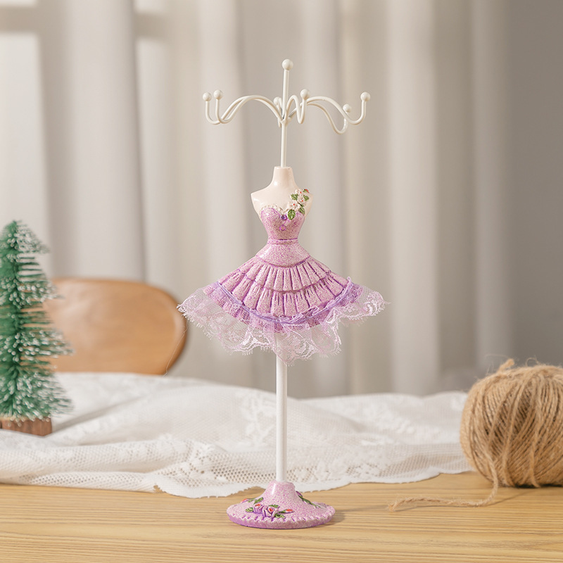 Fashion Model Resin Jewelry Rack 1 Piece