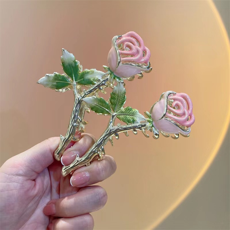 48g Weight Hair Claws Hair Accessories Type 1 Piece Quantity Daily, Street Occasion Alloy Material Rose Pattern All Seasons Season Women's Gender IG Style, Sweet Style IG Style Sweet Women's Rose Alloy Hair Claws 2
