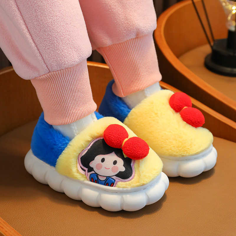 Children's winter cartoon keep warm non-slip slippers