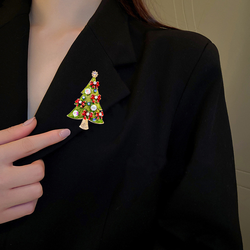 Alloy Material Sweet Pin Christmas Tree Alloy Enamel Plating Inlay Rhinestones Unisex Brooches