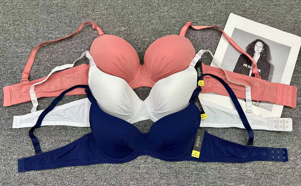 Bra conjunto de ropa interior con anillo de acero en la parte superior, pequeño pecho, ropa interior sexy, chica caliente, viento, taza B, taza gruesa