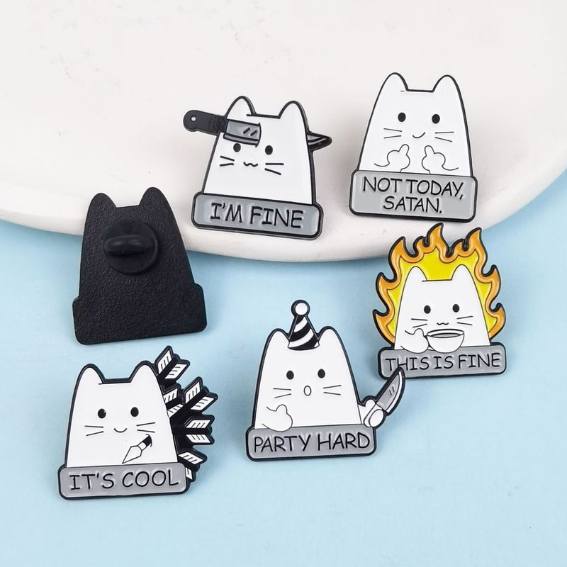 漫画面白い猫ブローチパーソナライズされた英語のアルファベット合金バッジかわいい多用途ピンアクセサリークロスボーダー|undefined