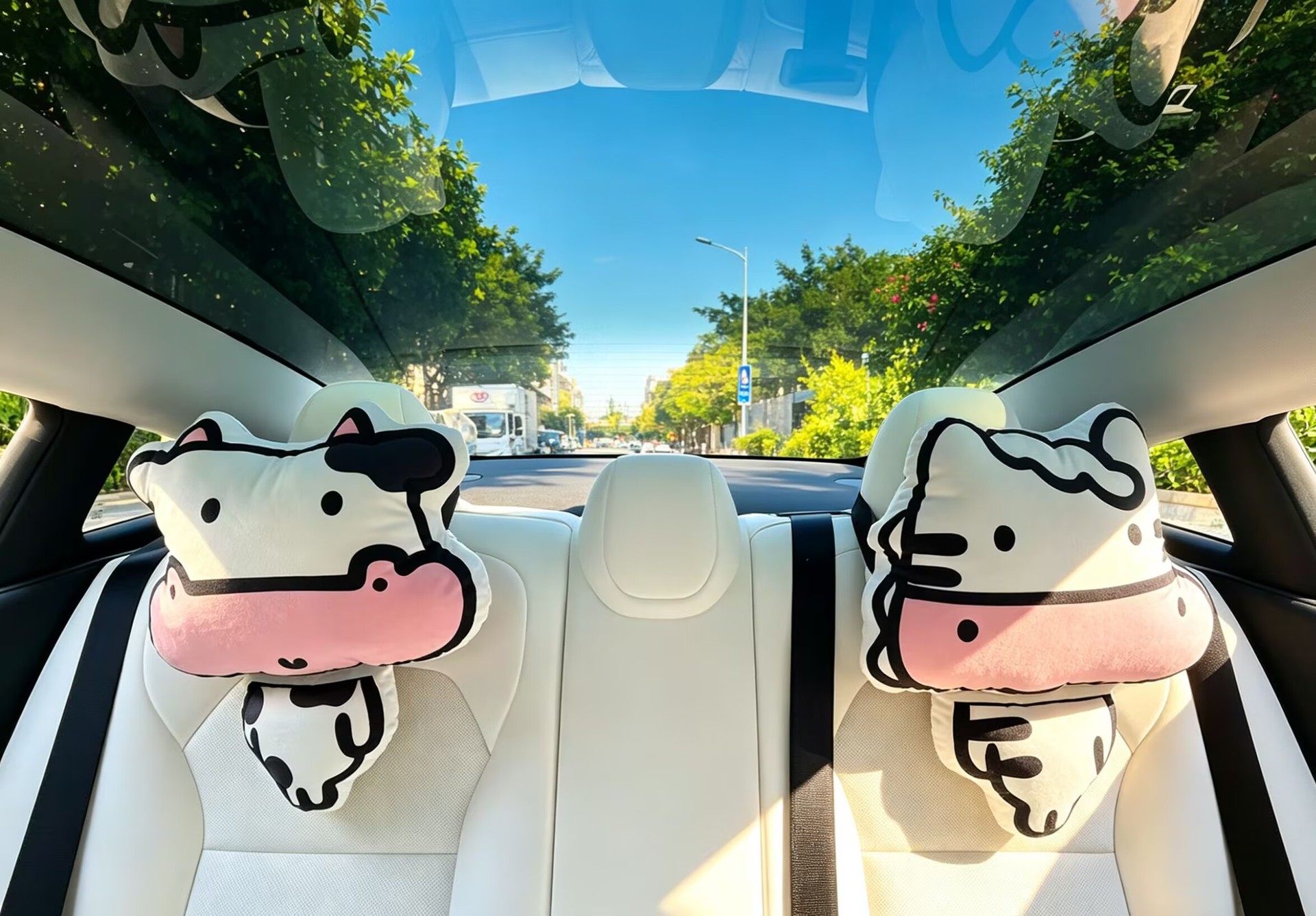 Cow and Horse Headrests, Car Headrests, Quirky and Personalized Headrests, Happy Little Cow and Horse Cartoon Headrests, Neck Pillows for Office Workers