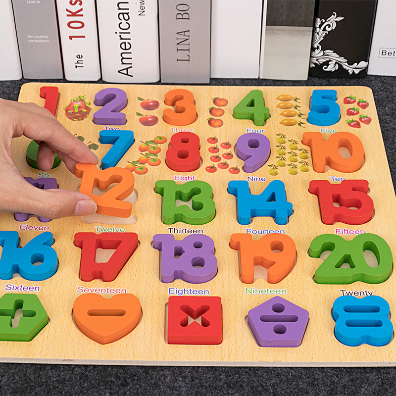 Junta alfanumérica de madera transfronteriza puzzle cognitivo de educación temprana de aprendizaje emparejado de mano agarrando juguetes de madera para niños