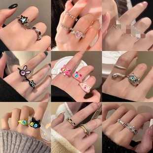 ��ֺ�ɫС؈���_�ڽ�ָŮ��С���OӋ��H�|��ʳָ����|�b�ָ�h