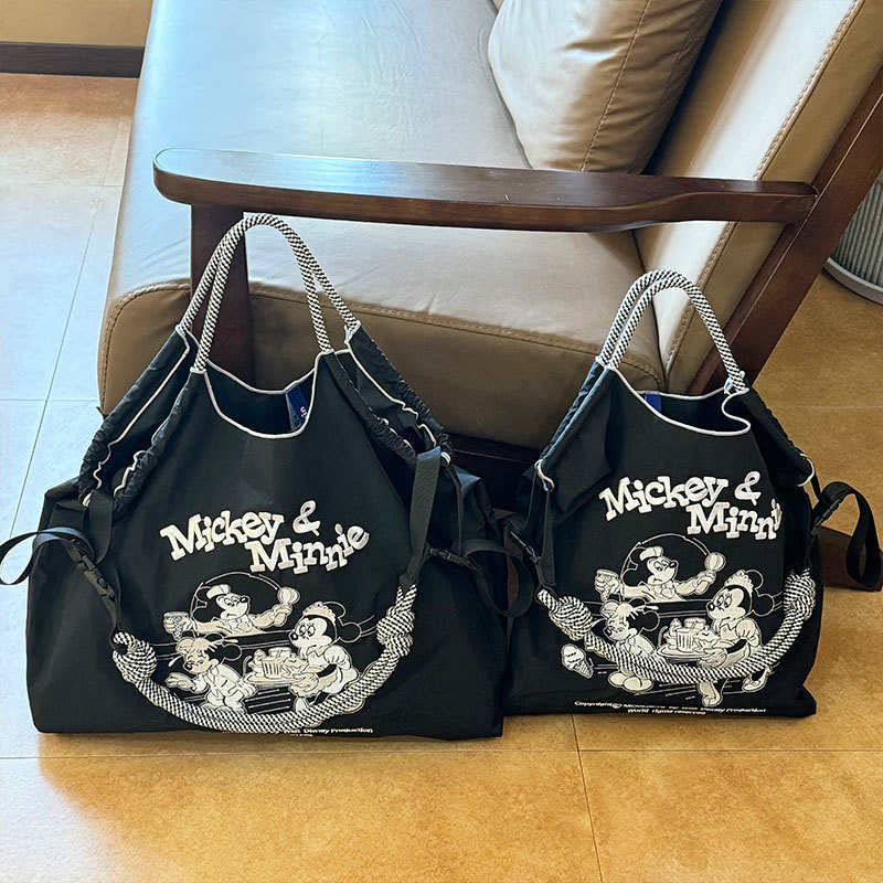 블랙 아이스크림 미키