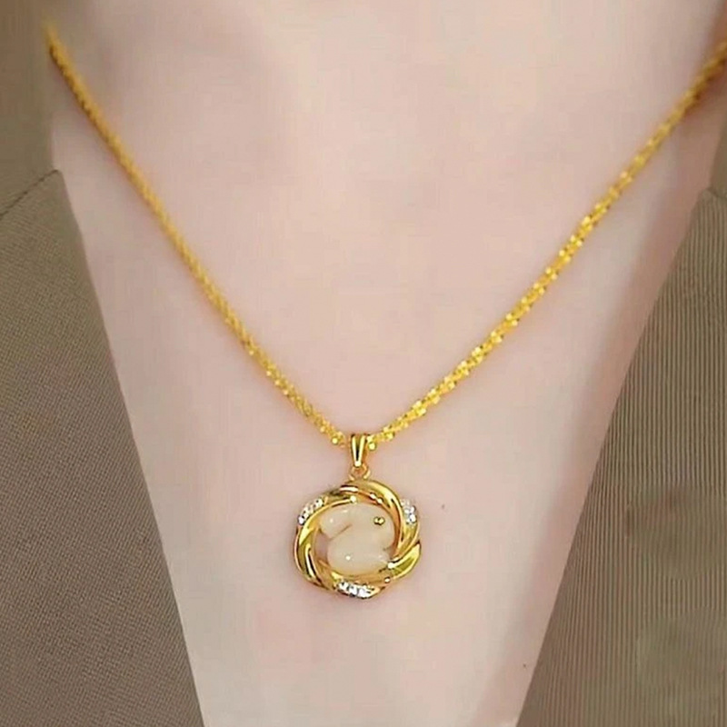 High-end Sense Mobius Ring Fashion Rabbit Necklace Women's Simple Niche Design High Color Necklace