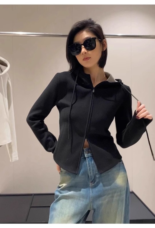 黑色正肩修身外套女款秋短款卫衣韩系早秋季穿搭薄款女冲锋衣内胆|undefined
