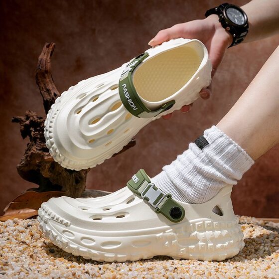Stamping Feeling Tire Hole Shoes Men's Summer Outwear Platform Slippers Non-Slip Deodorant Beach Men's Sandals