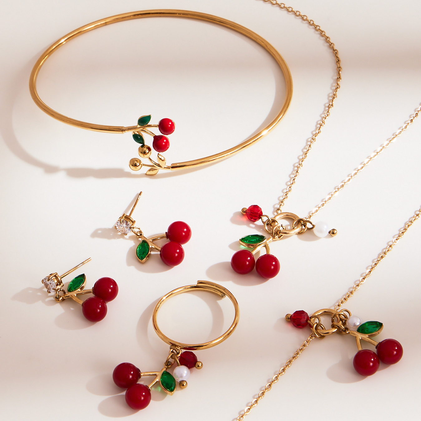 Pulsera de mujer de acero titanio delicada y de moda diaria_voghion.com