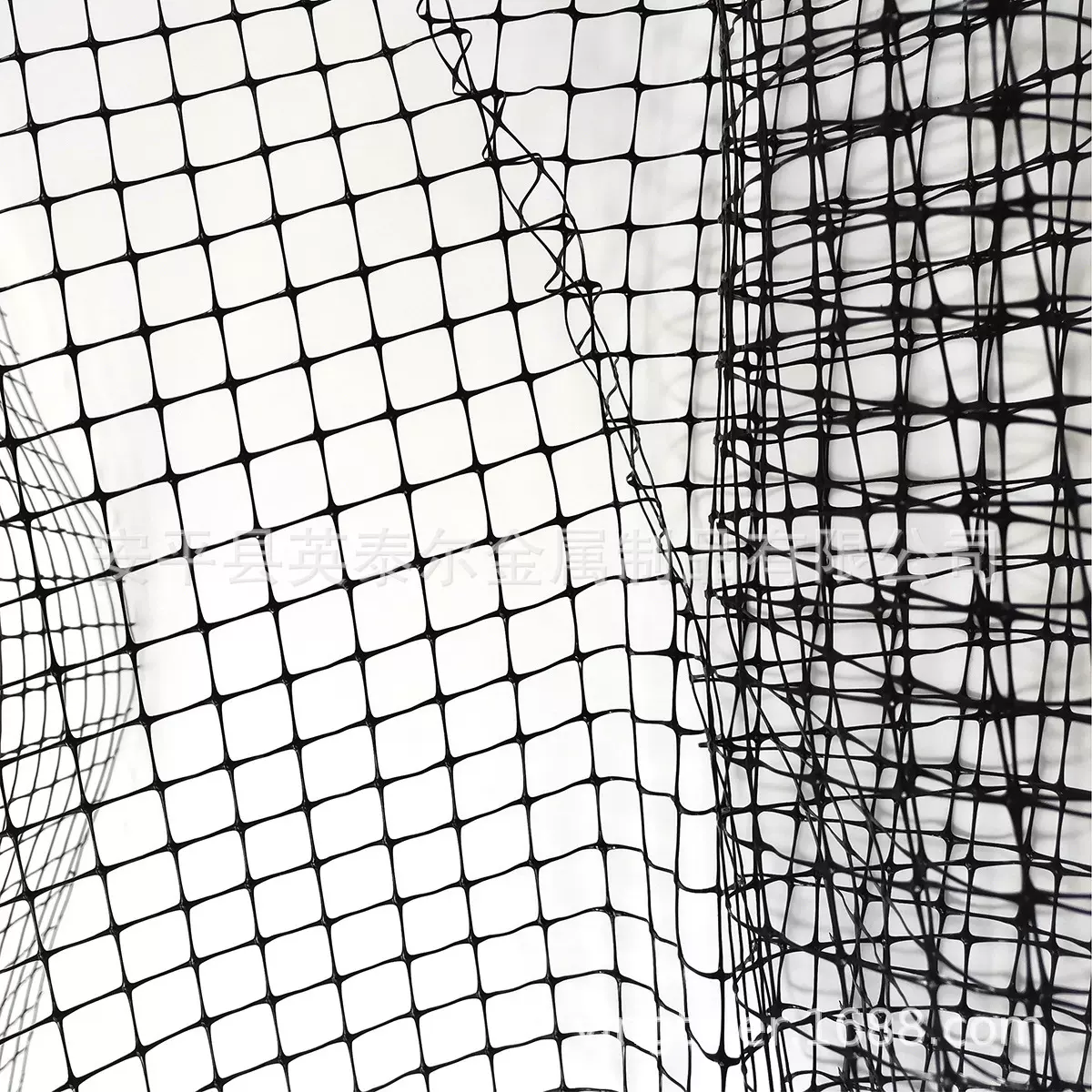 15*15mm农田防护塑料拉伸网临时栅栏围鹿网 双向拉伸果园防鸟网