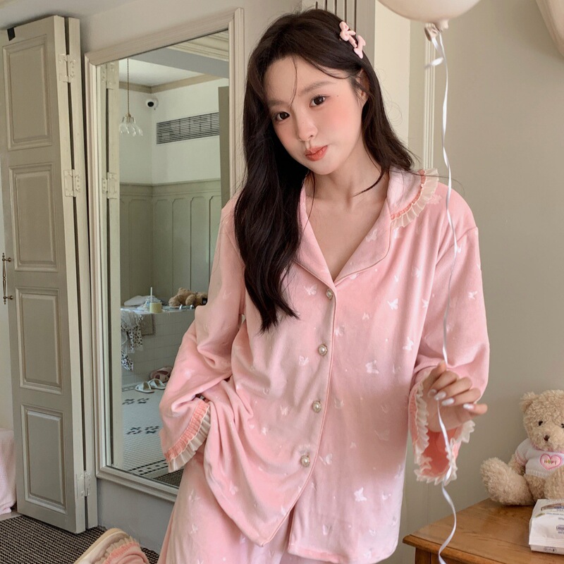 Butterfly Embossed Island Velvet Pajamas for Women Autumn and Winter New Sweet Style Comfortable Thick Long-Sleeved Pants Designer Suit