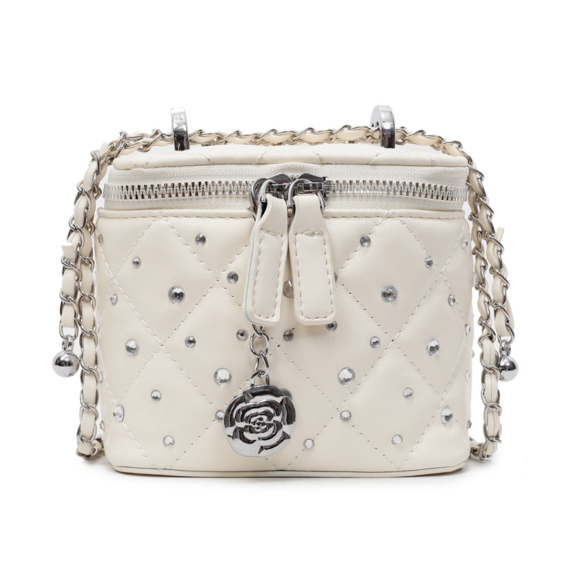 Bolso de moda coreana de estilo de diamante de cadena de estilo de fragancia para mujeres 2025 nueva caja pequeña bolsa cuadrada alta bolsa de mochila versátil