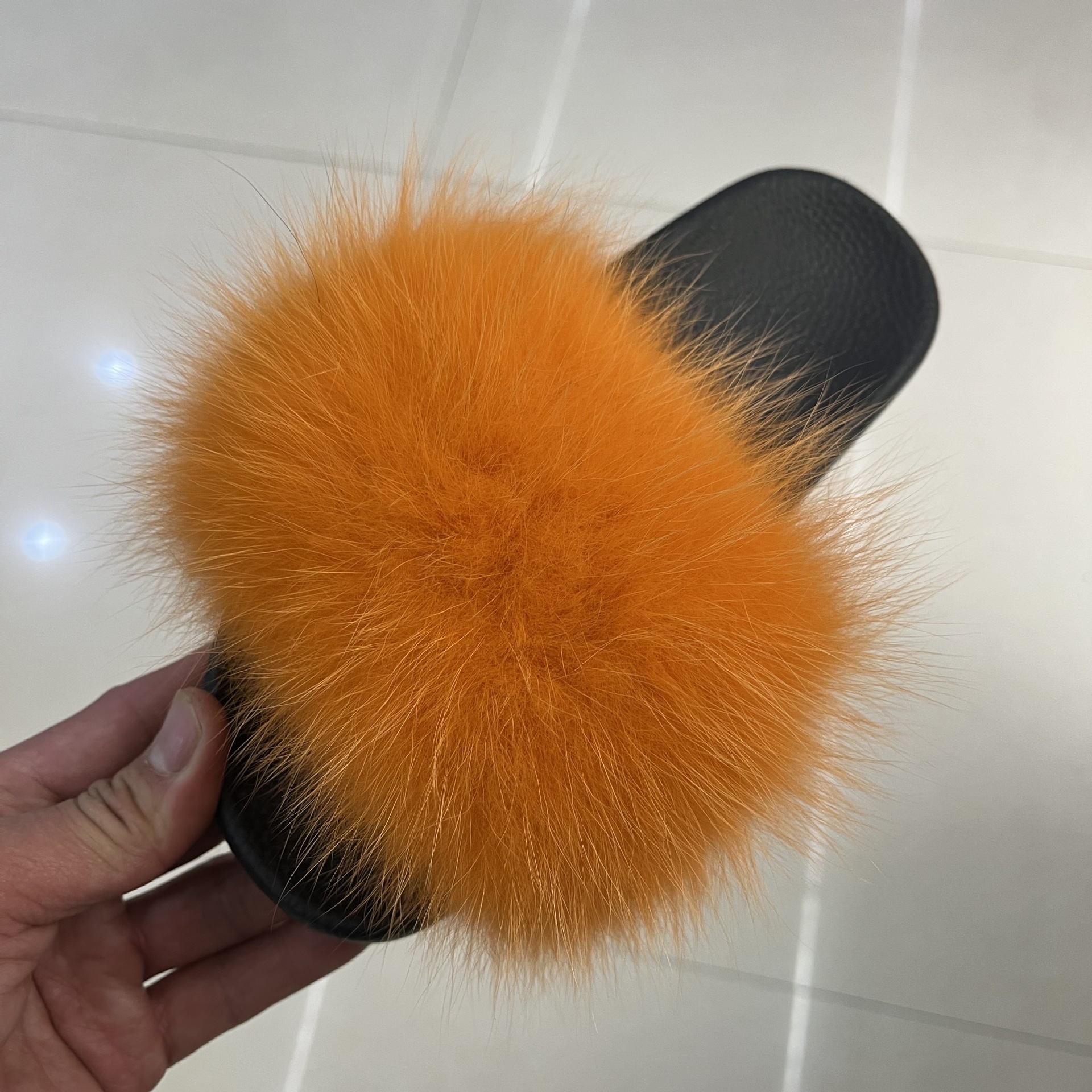 Zapatillas de pelo de zorro de moda damas una zapatilla de piel casera para usar zapatos de playa casuales zapatillas de piso plano