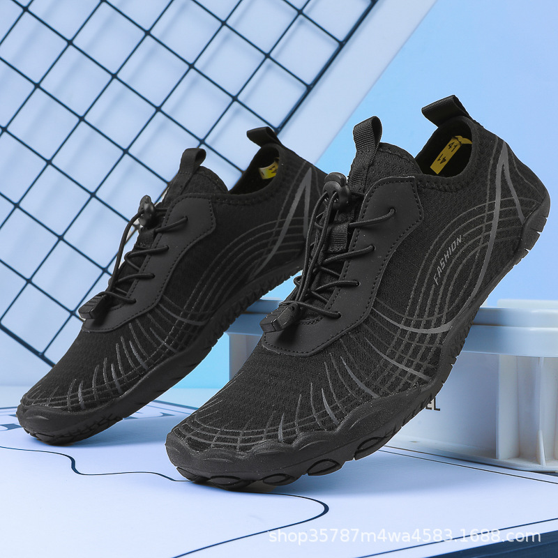 Comercio exterior nuevo al aire libre zapatos de baño para hombres y mujeres zapatos de baño de playa con cinco dedos con fugas de agua transpirables y secos rápidos zapatos de pareja