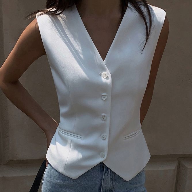 Summer Retro Layered Sleeveless Waist-Cinching Cardigan V-Neck Top Paired with Autumn Black Blazer Vest for Women