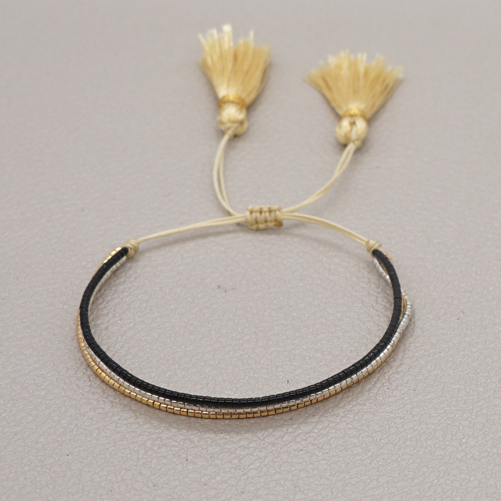 Vente En Gros Bijoux Style Ethnique Diamant Multicouche Lettre Bracelet Perlé Nihaojewelry display picture 4