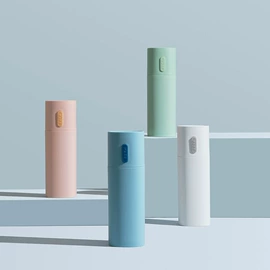 衣钩/挂钩;美发梳;清洁球/刷